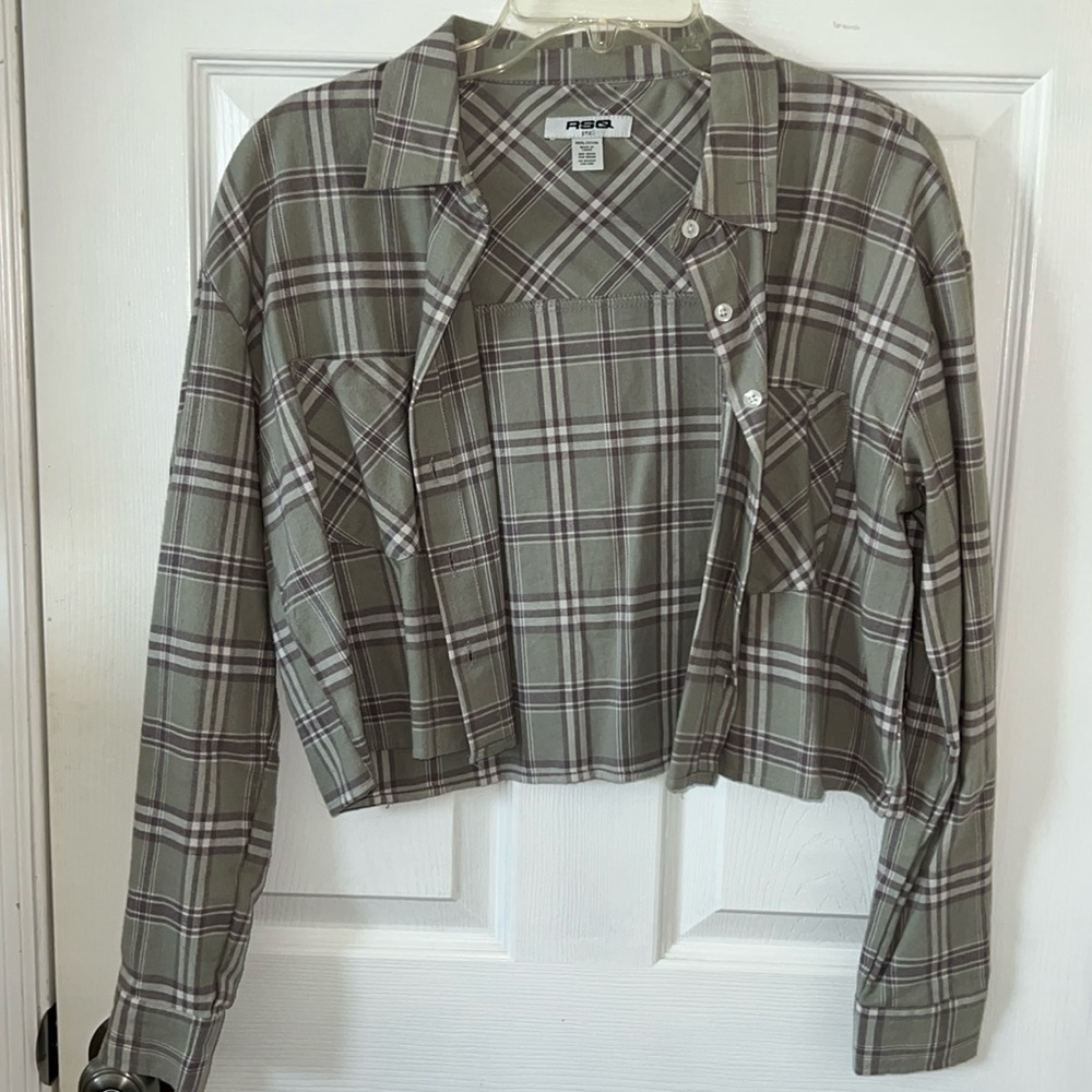 Cropped women’s flannel